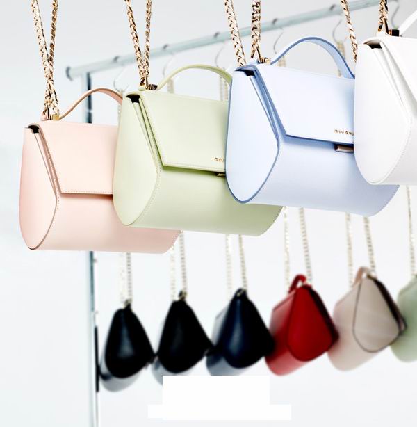  8 Designer Replica Handbags Big
