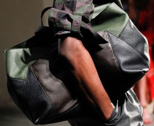bottega-veneta-spring-summer-2017-runway-bag-collection-featuring-new-chic-bags-15